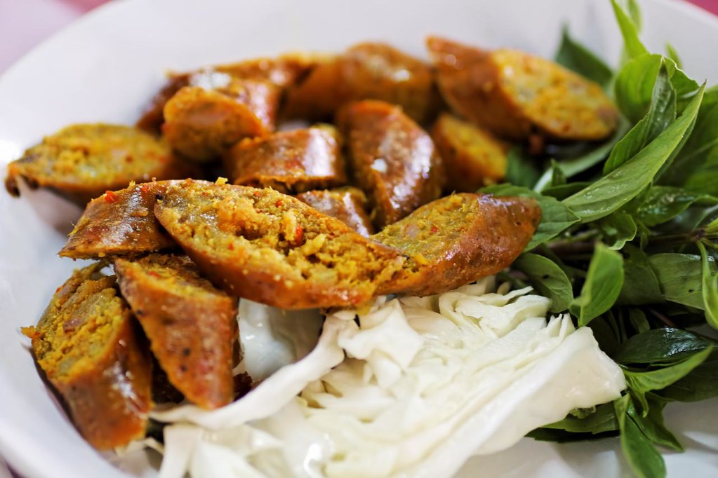 Northern Thai Spicy Sausage (Sai Oua)