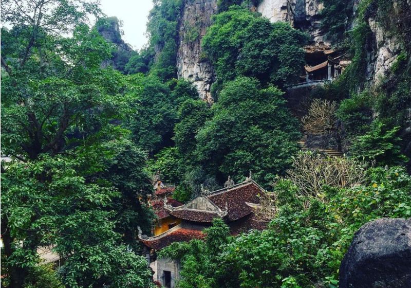 la pagoda superior en pagoda bich dong