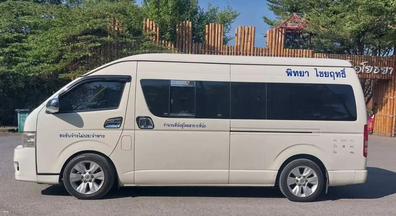 minivan en pai tailandia