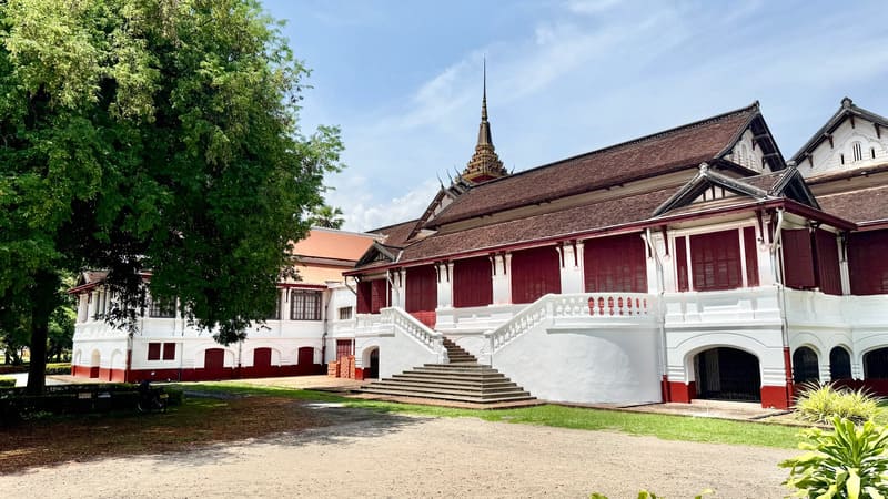 palacio real de luang prabang - museo nacional