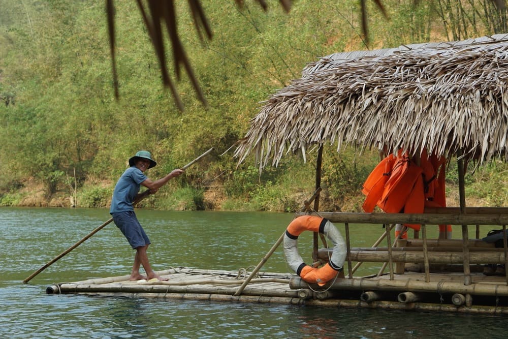 pu luong bamboo raft