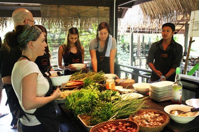 que ver en laos clase de cocina