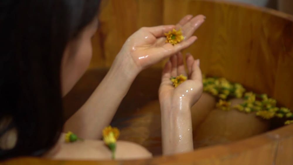 The Red Dao Herbal Bath Experience in Ta Phin