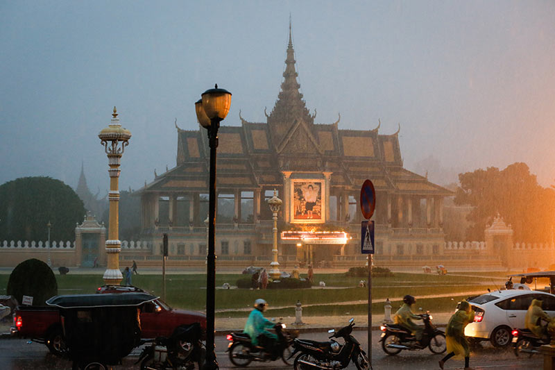 royal palace in phnom penh