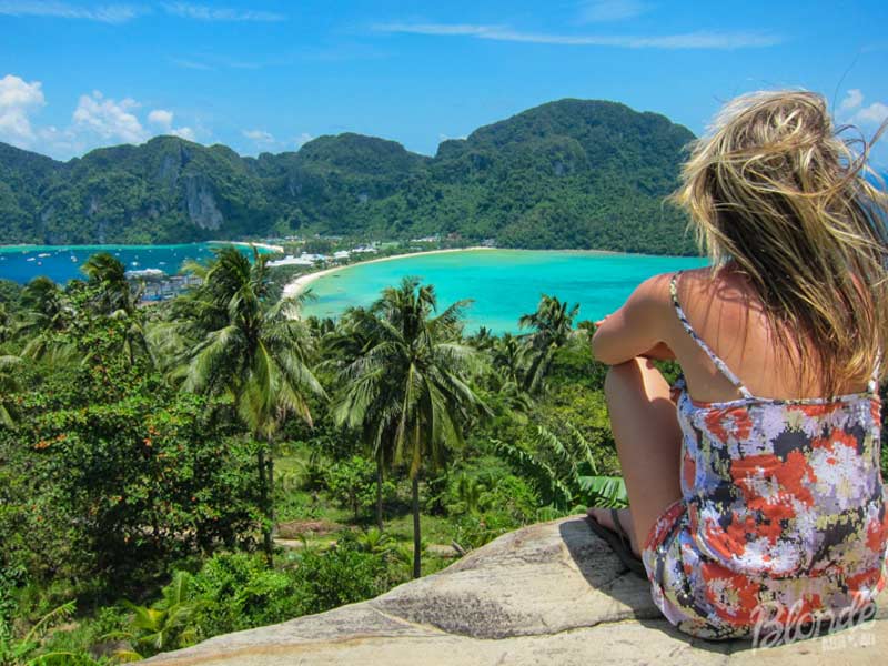 solo travel in thailand