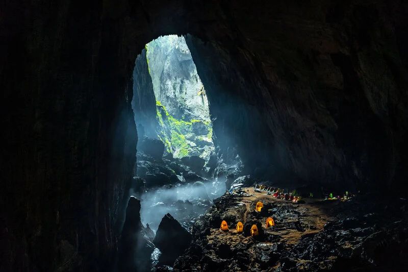 Freely exploring Son Doong Cave without the permission of the board of directors is a violation of the law