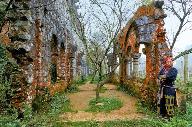 Ta Phin Monastery