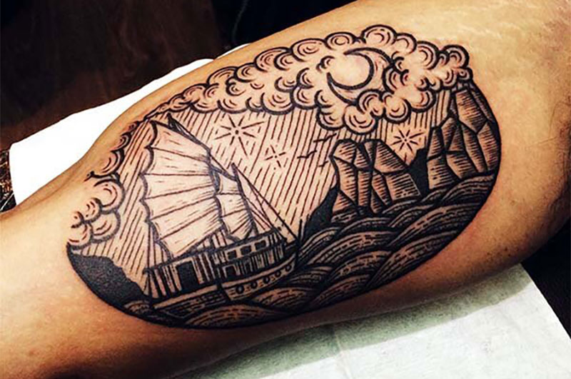 tatuaje con imagén de la bahía de halong