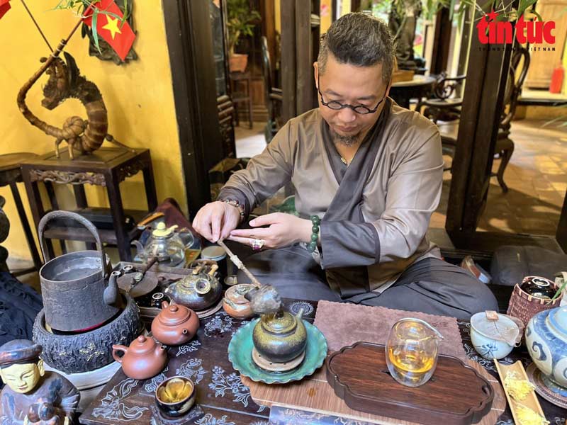 tea tasting in vietnam