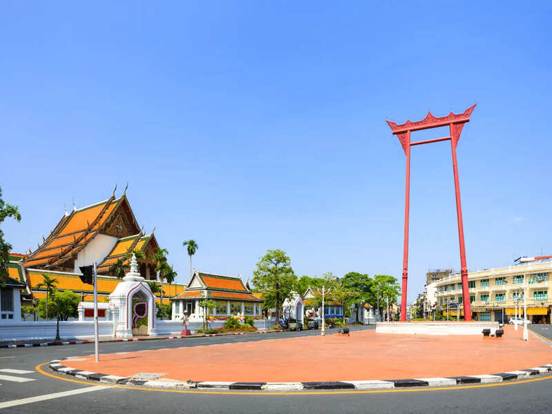 The "giant swing" in red teak