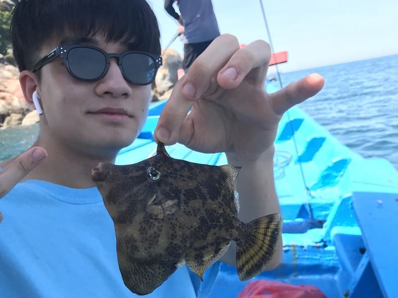 Fishing in Bãi Hòn Dài