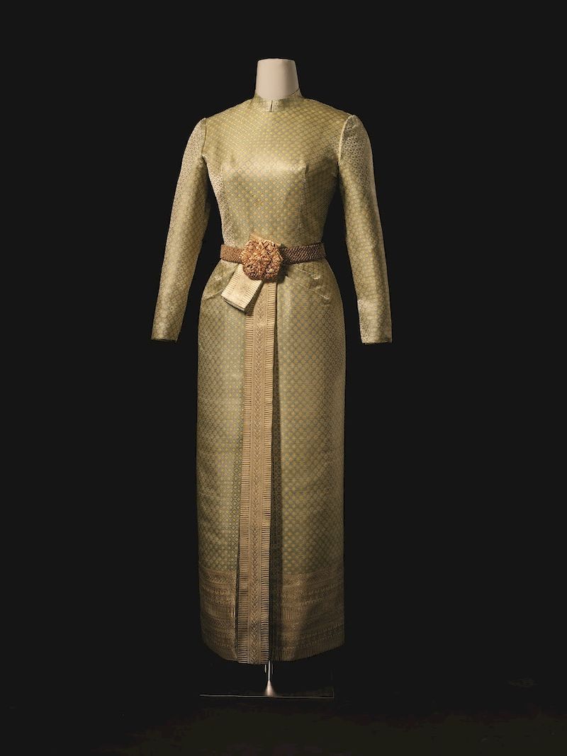 traje chut thai