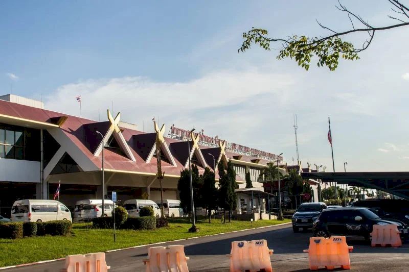 aeropuerto en triángulo de oro