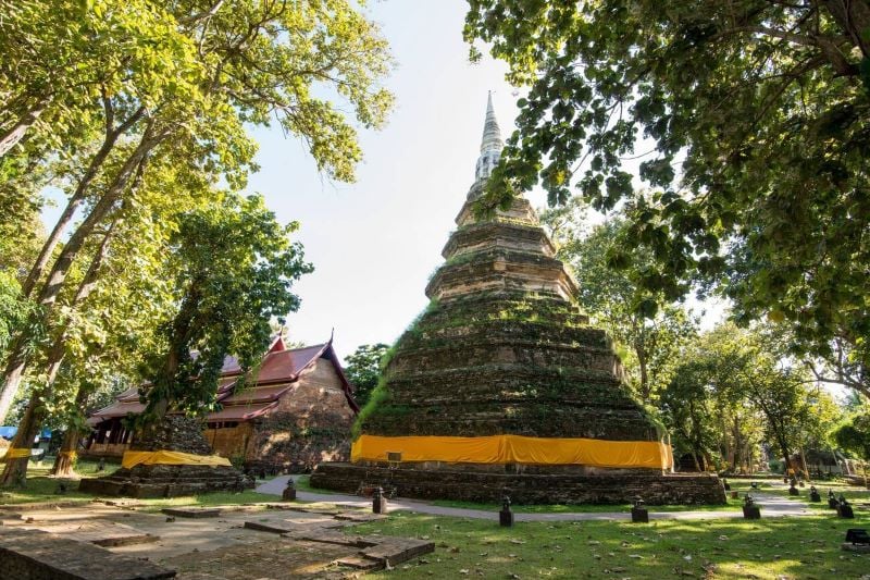 templo en chiang saen en triángulo de oro