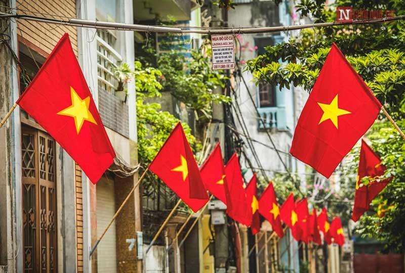 The flag is hung on the occasion of Viet Nam's Independence Day