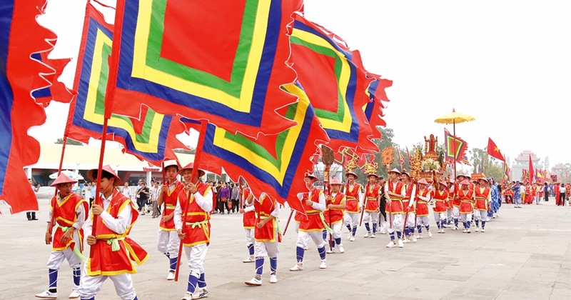 Five-color flag is used in temples or in traditional festivals