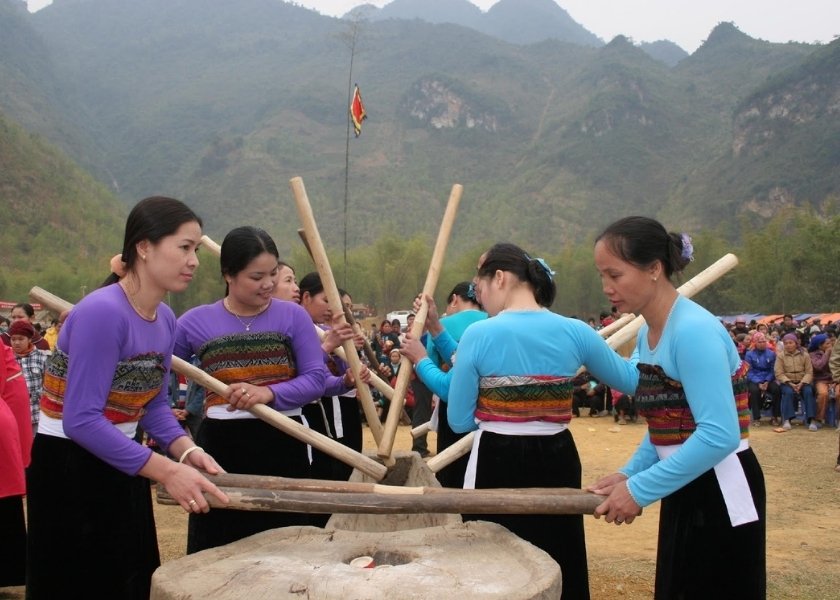 Thai people in Mai Chau