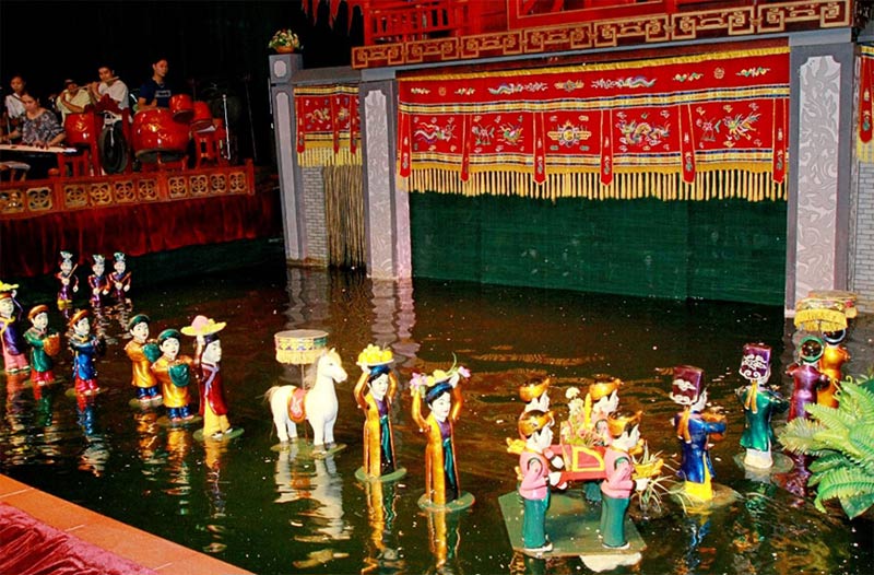 vietnam water puppetry stage