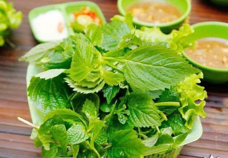 Green papaya salad (Gỏi/nộm đu đủ)