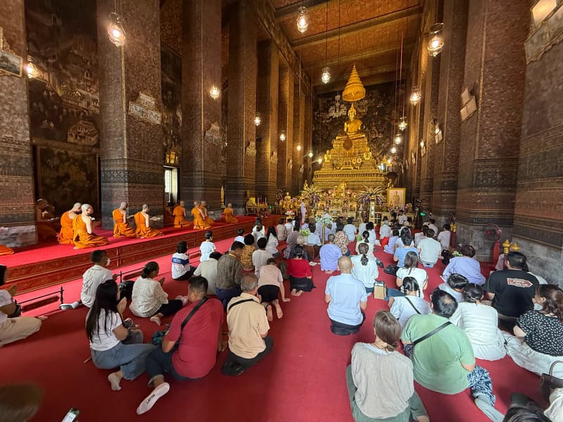 wat pho - culto