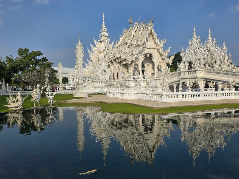 The White Temple of Chiang Rai, a unique contemporary work in Thailand