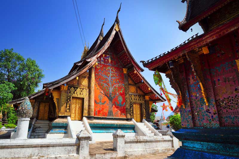 roofs in wat xieng thong laos