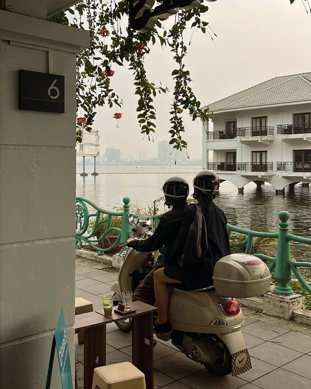 Best Time to Visit West Lake