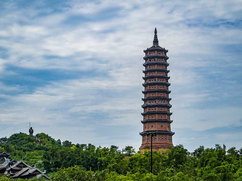 The Stupa de Xa Loi, the tallest stupa in Southeast Asia