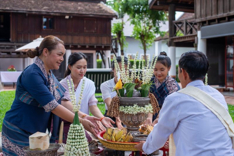 baci ceremony laos
