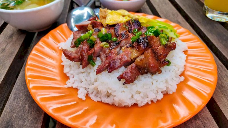  Bai sach chrouk (Pork and rice)