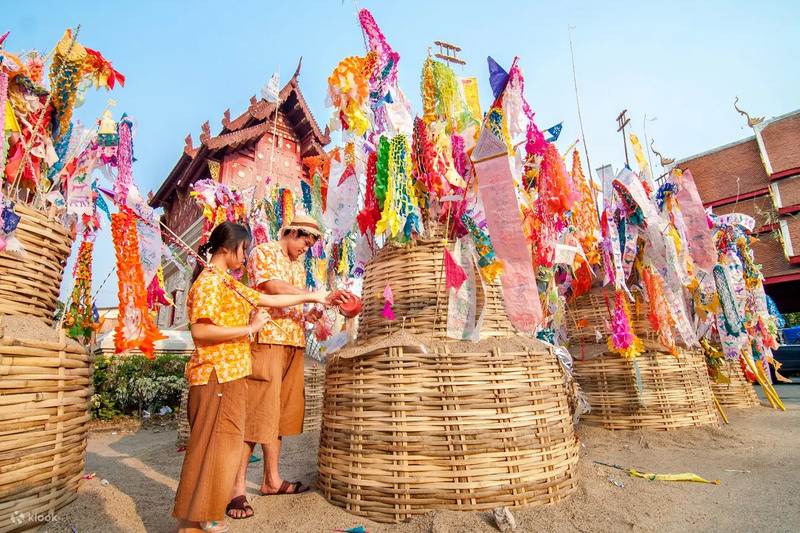 festival songkran thailand