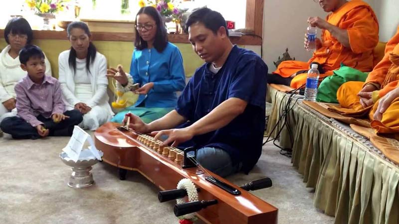 traditional thai instruments