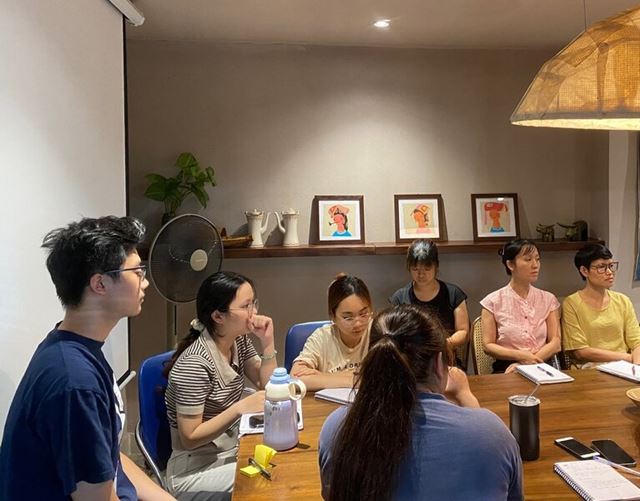 Review meeting between our consultants and the logistics team