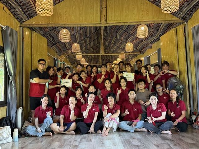 Celebración interna del 15º aniversario de Vietnam Découverte (Kampá Tour)