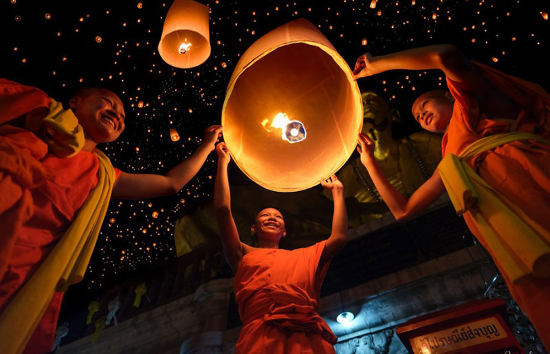 Loy Krathong Lantern Festival in Chiang Mai