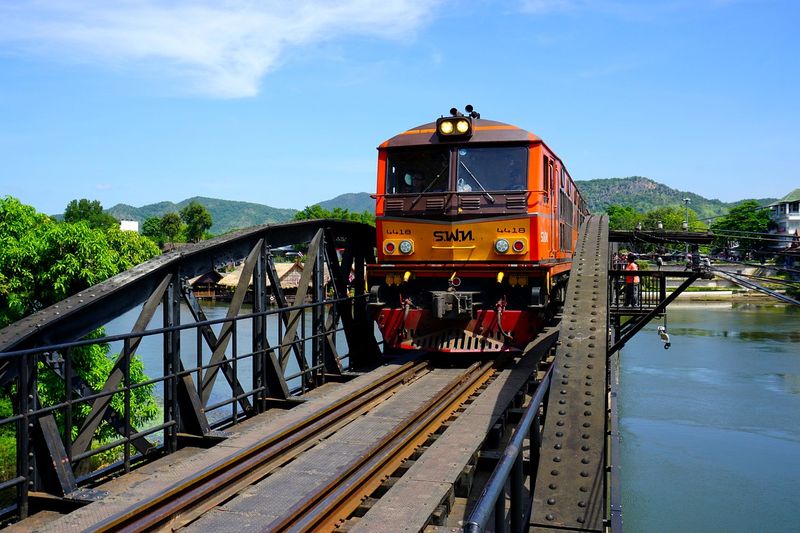 tren en kanchanaburi