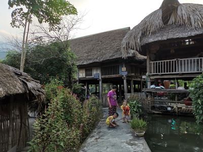 Palafitos de un residente en Ha Giang