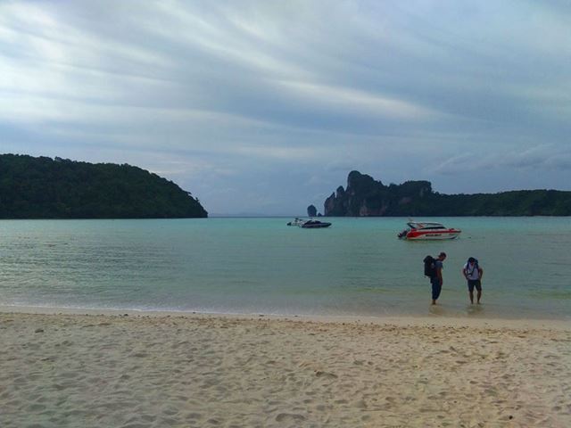 Soaking in the serene vibes of paradise of Halong Bay