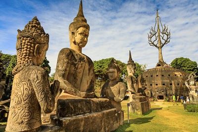 Highlights of Laos: Luang Prabang and Vientiane in 5 Days