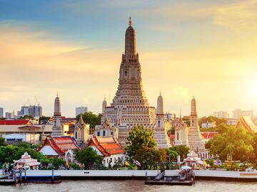 Discovering Thailand & Vietnams multifaceted beauty in 14 days