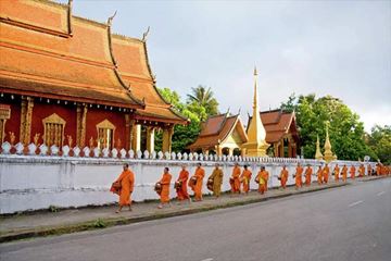 Laos and Cambodia in 15 days: Temples and Nature