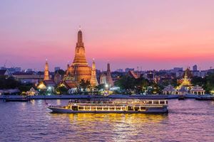 Bustling Splendor: A Glimpse into the Heart of Bangkok