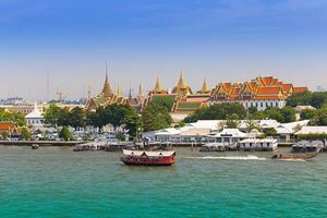 Chao Phraya's embrace: Riverside elegance in the heart of Bangkok
