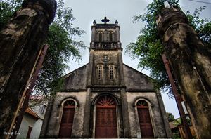 Catedral vieja en Duong Lam