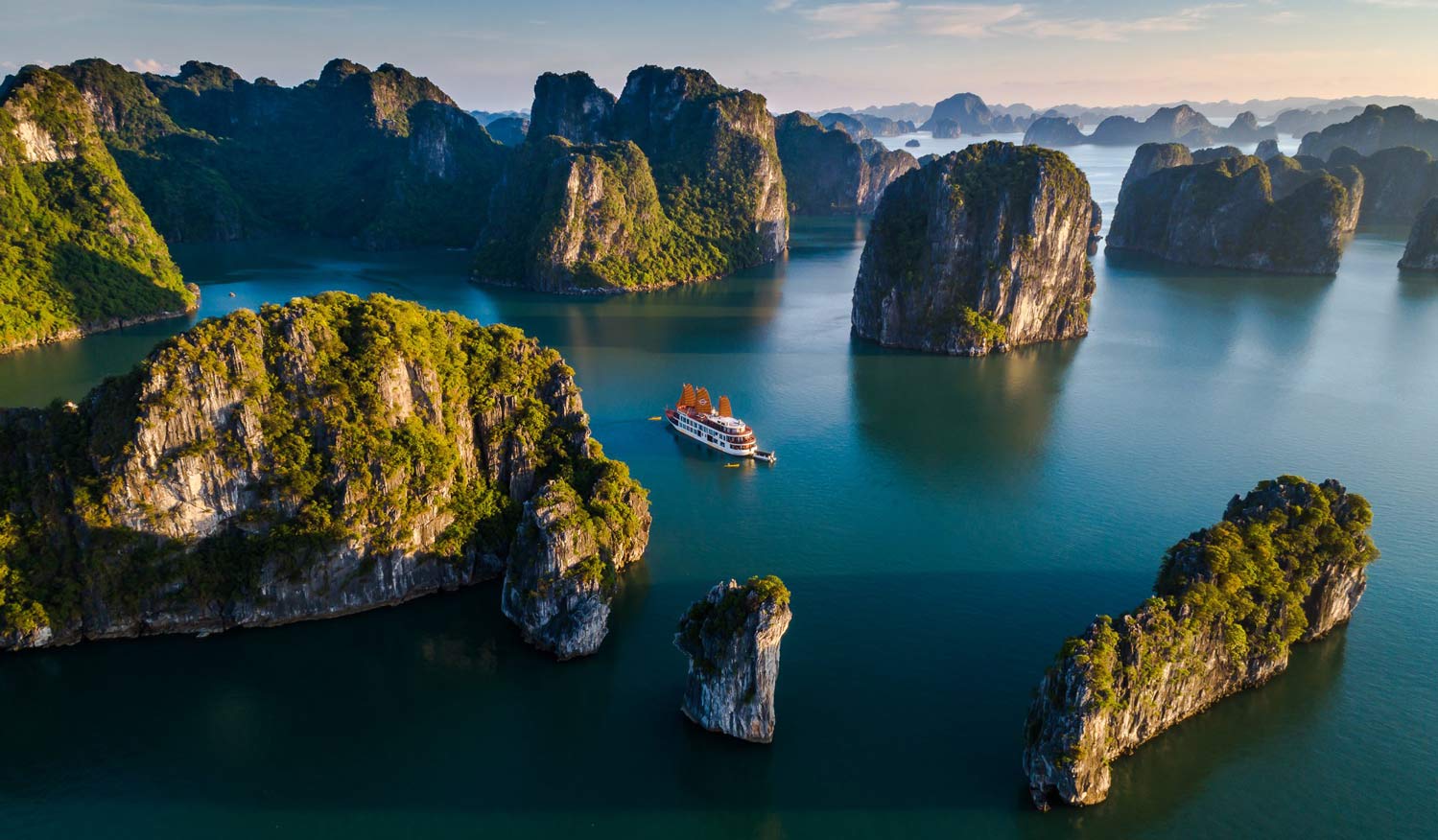 From Halong Bay to Phu Quoc Island in 18 Days