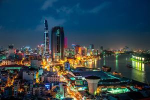 La ciudad de Ho Chi Minh por la noche