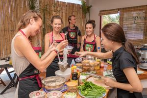 Cocinar comidas en la casa de un local, Vietnam