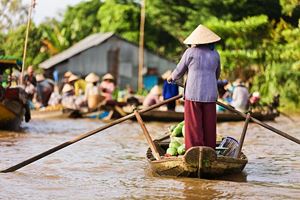 Un mercado flotante en el Delta de Mekong