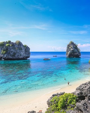 Island hopping paradise: Krabi's breathtaking archipelago.