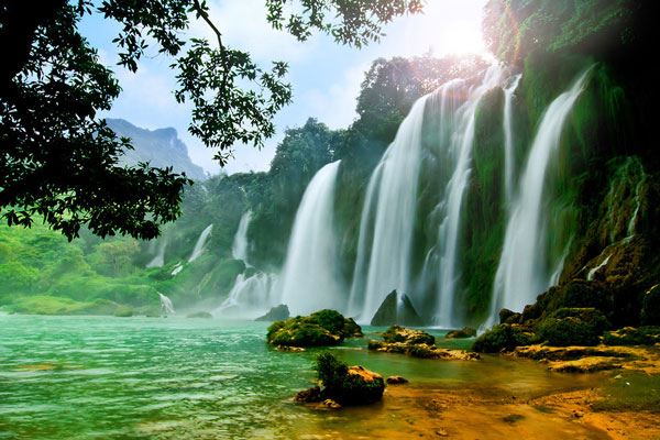 La cascada de Ban Gioc es una de las 4 cascadas naturales más grandes del mundo